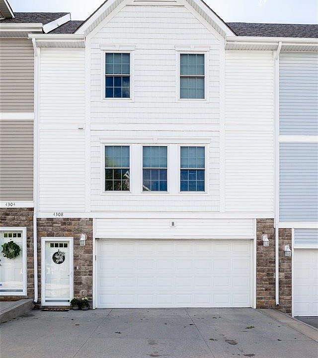 1st image of 4308 N 147th Plz