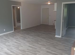 102 College Park Dr #D1, Clinton, SC 29325