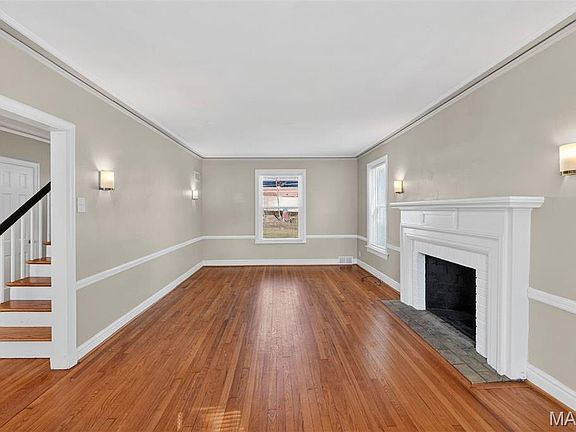 4th image of 475 Catalina Ave