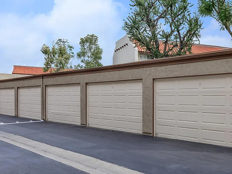 5001 Beach Blvd — Photo 27