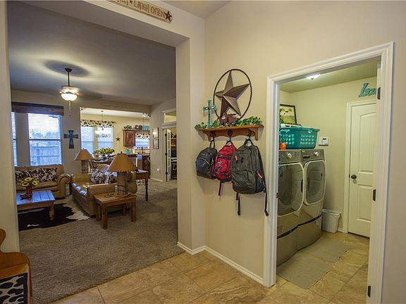 4th image of 2413 SW 135th St