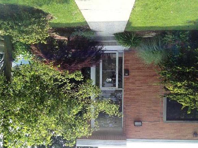 2nd image of 40 Oak Dr