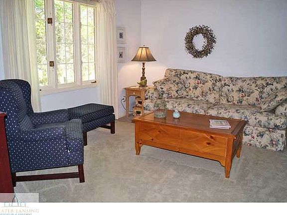3rd image of 1413 Somerset Close St