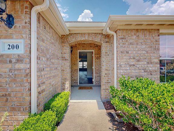 5th image of 200 Cookston Ln