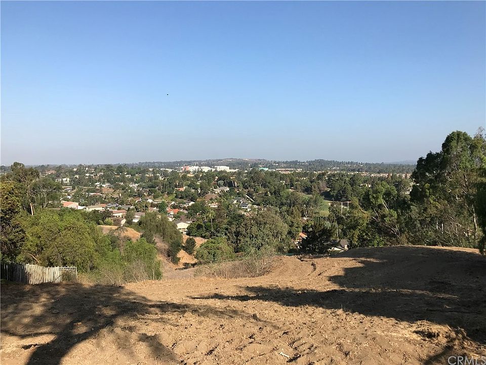 1st image of 2031 Skyline Dr