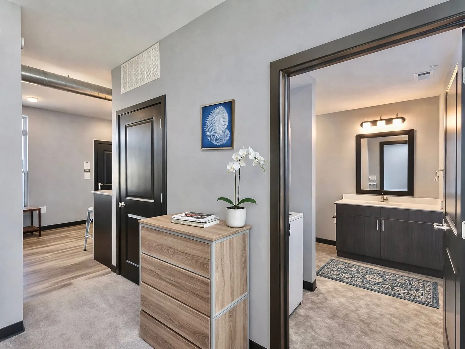 Tech Park Apartments — Photo 4