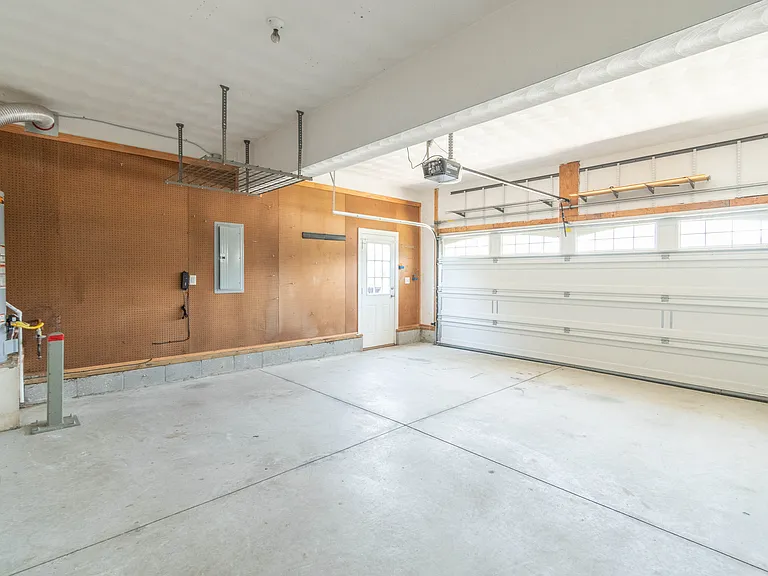 3212 Hearring Way — Photo 27