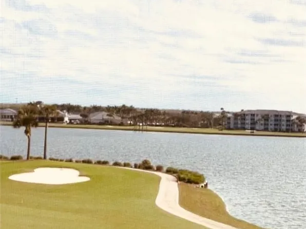 8056 Queen Palm Ln APT 635, Fort Myers, FL 33966