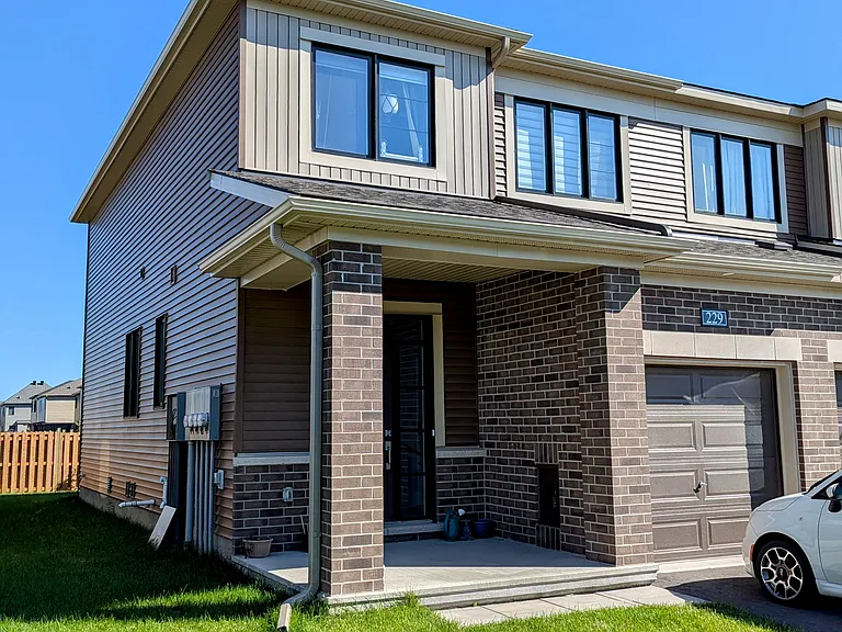 229 Shallow Pond Pl — Photo 16