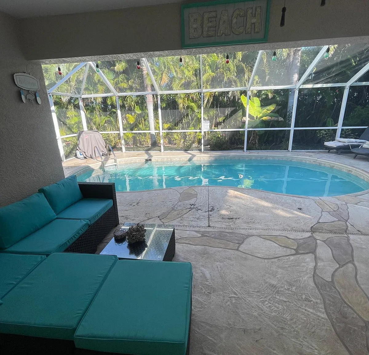4 bed, 2.0 bath, 1712 sqft, $2,999 — Photo 4