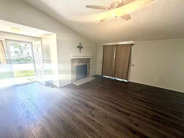8442 Everett Way #A-1 — Photo 3