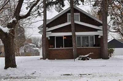 1st image of 904 S 11th St
