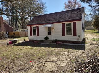 172 Shady Ln, White Stone, VA 22578