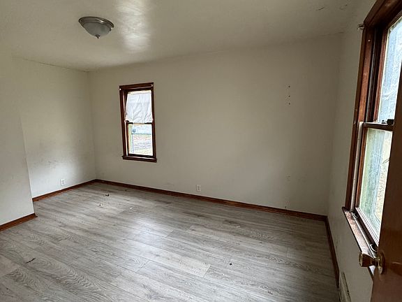 5th image of 764 15th St APT 1