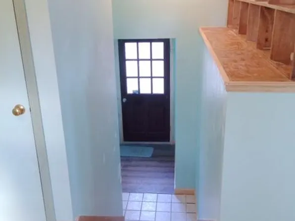 29 Vivian St APT A, Westbrook, ME 04092