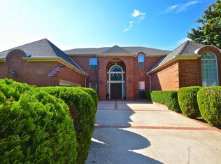 1222 Wedgewood Dr, Sugar Land, TX 77478