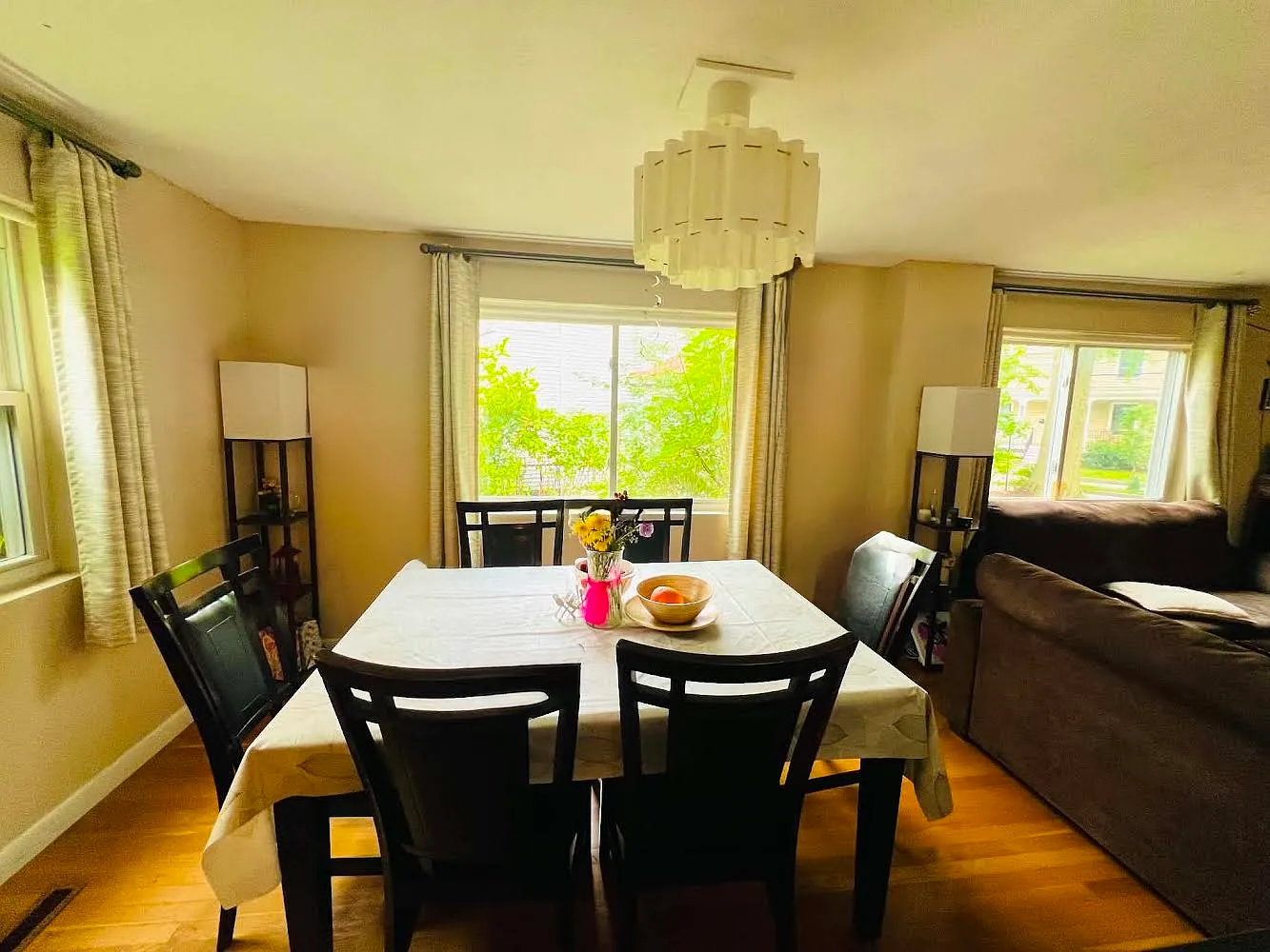 3 bed, 1.5 bath, 1500 sqft, $3,650 — Photo 2