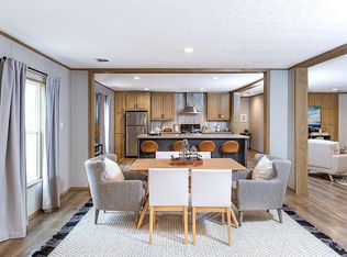 4005 Oxford Ln, Blackshear, GA 31516