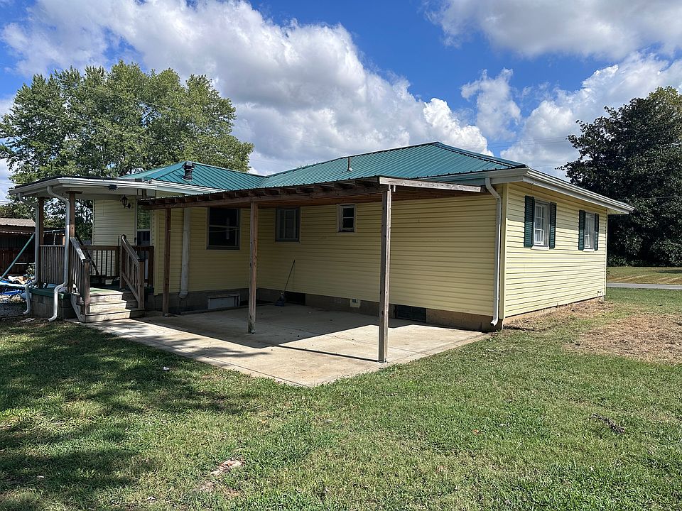 2nd image of 213 Highland Dr