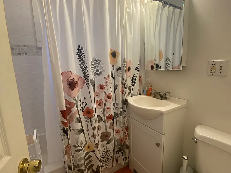 38 Hemenway St #4 — Photo 3