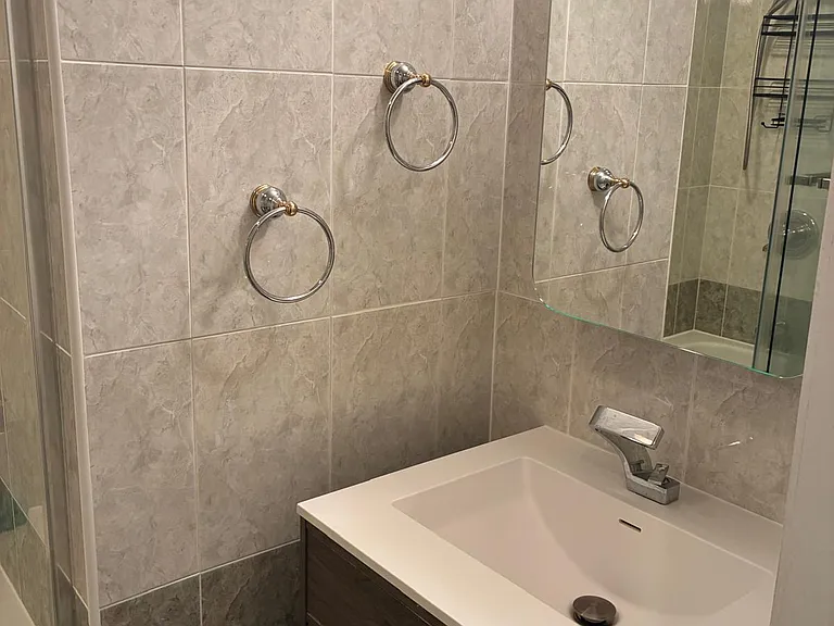131 Amberly Dr #J — Photo 16