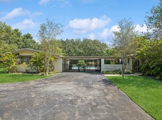 9475 SW 117th Ter, Miami, FL 33176