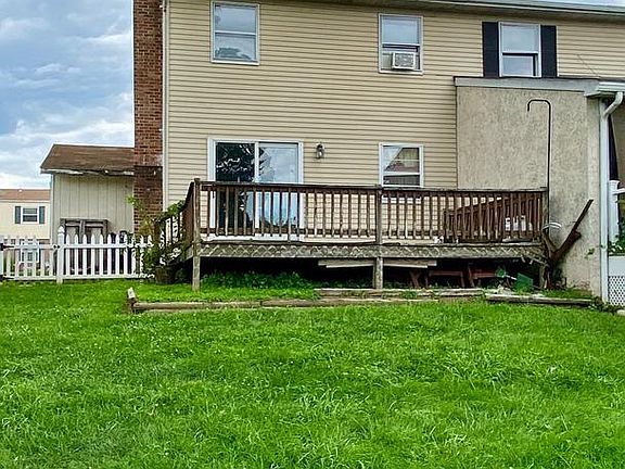 5th image of 111 Breakwater Ct