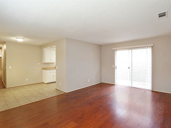 5th image of 2180 Woodberry Ave APT C