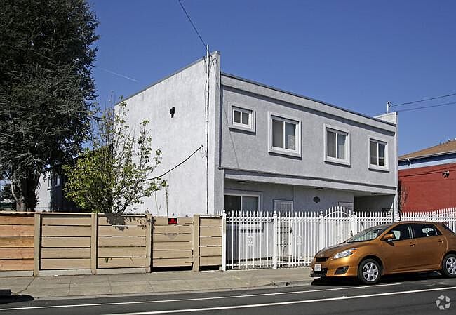 2nd image of 6565 Shattuck Ave #2