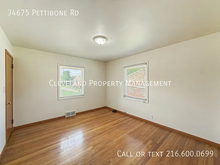 34675 Pettibone Rd — Photo 10