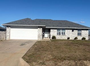 3781 W Ridgeway St, Springfield, MO 65807