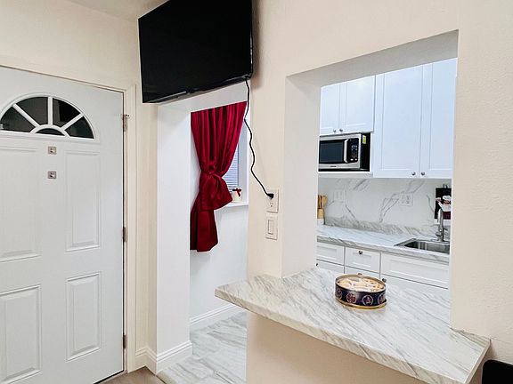 4th image of 22575 Arlette Ave #B