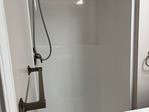3rd image of 6011 New Harmony Rd Unit 6