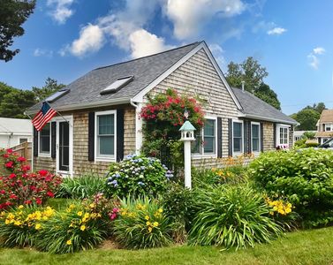 24 Park St, Buzzards Bay, MA, 02532