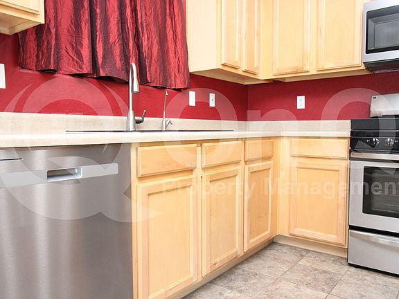4th image of 19453 E Reins Rd