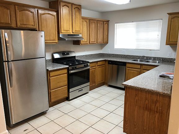 3rd image of 3938 43rd St