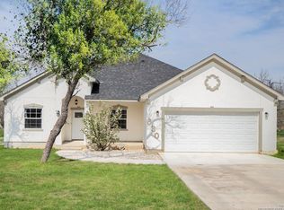 630 County Road 3822, San Antonio, TX 78253