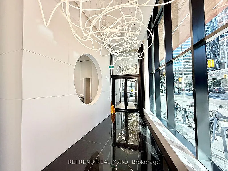 280 Dundas (The Artistry Condos) — Photo 4