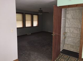 1040 Drift Ridge Rd, Spraggs, PA 15362