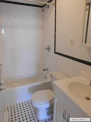 Rented by Magnum Realty Holdings, LLC | media 15