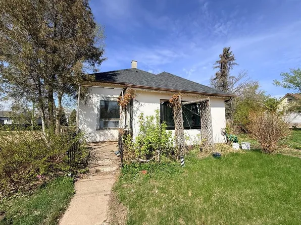 4802 E 47th St, Stettler, AB T0C 2L0
