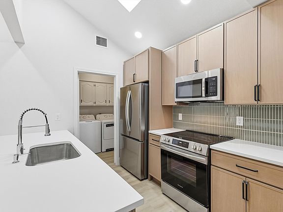 2nd image of 4813 Via Ventura