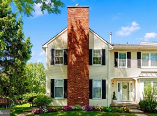 63 Liberty Dr, Langhorne, PA 19047
