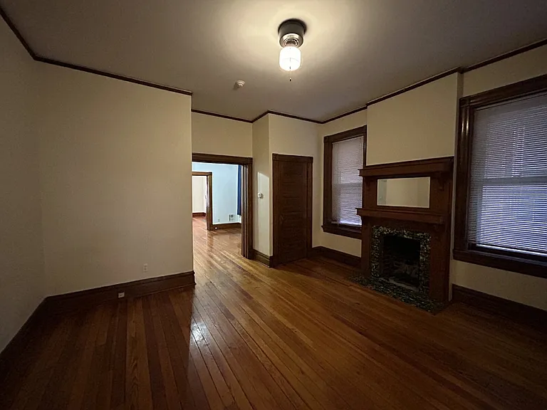 2304 Russell Blvd #1E — Photo 5