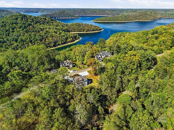 2nd image of 272 Davidson Rd
