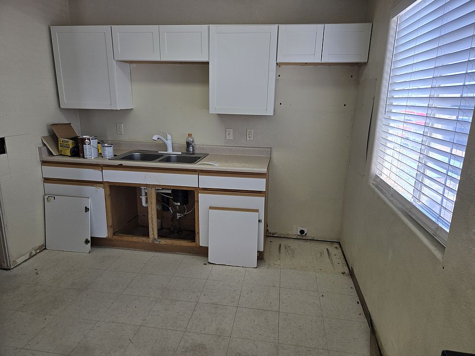 2nd image of 3007 Ontario St