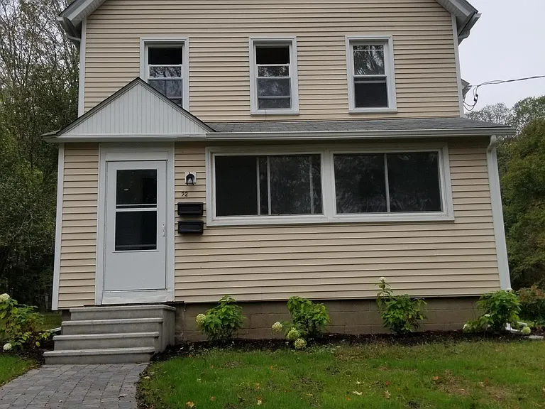 22 Spring St #B — Photo 1