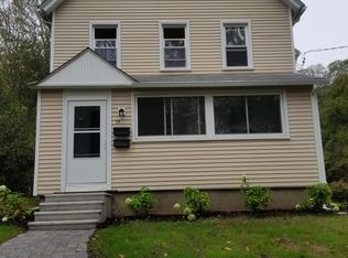 22 Spring St #B, Deep River, CT 06417
