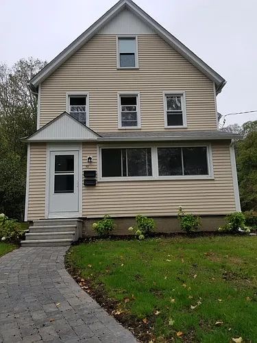 22 Spring St #B Photo 1 22 Spring St #B Photo 1