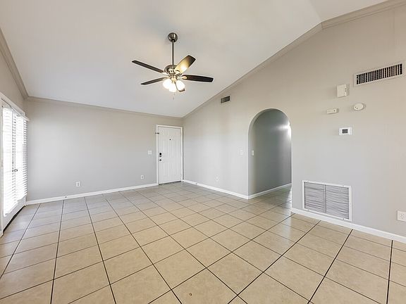 5th image of 3104 N Copenhagen Dr